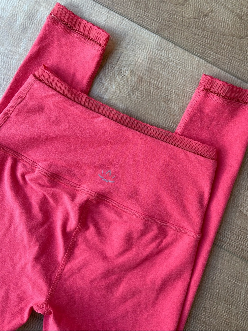 NWOT Beyond Yoga Allure Spacedye Lace Trim Leggings. Red Ash Heather. Size M - Picture 7 of 11